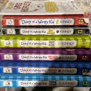 Books (7) Diary of a Wimpy Kid, by Jeff Kinney
